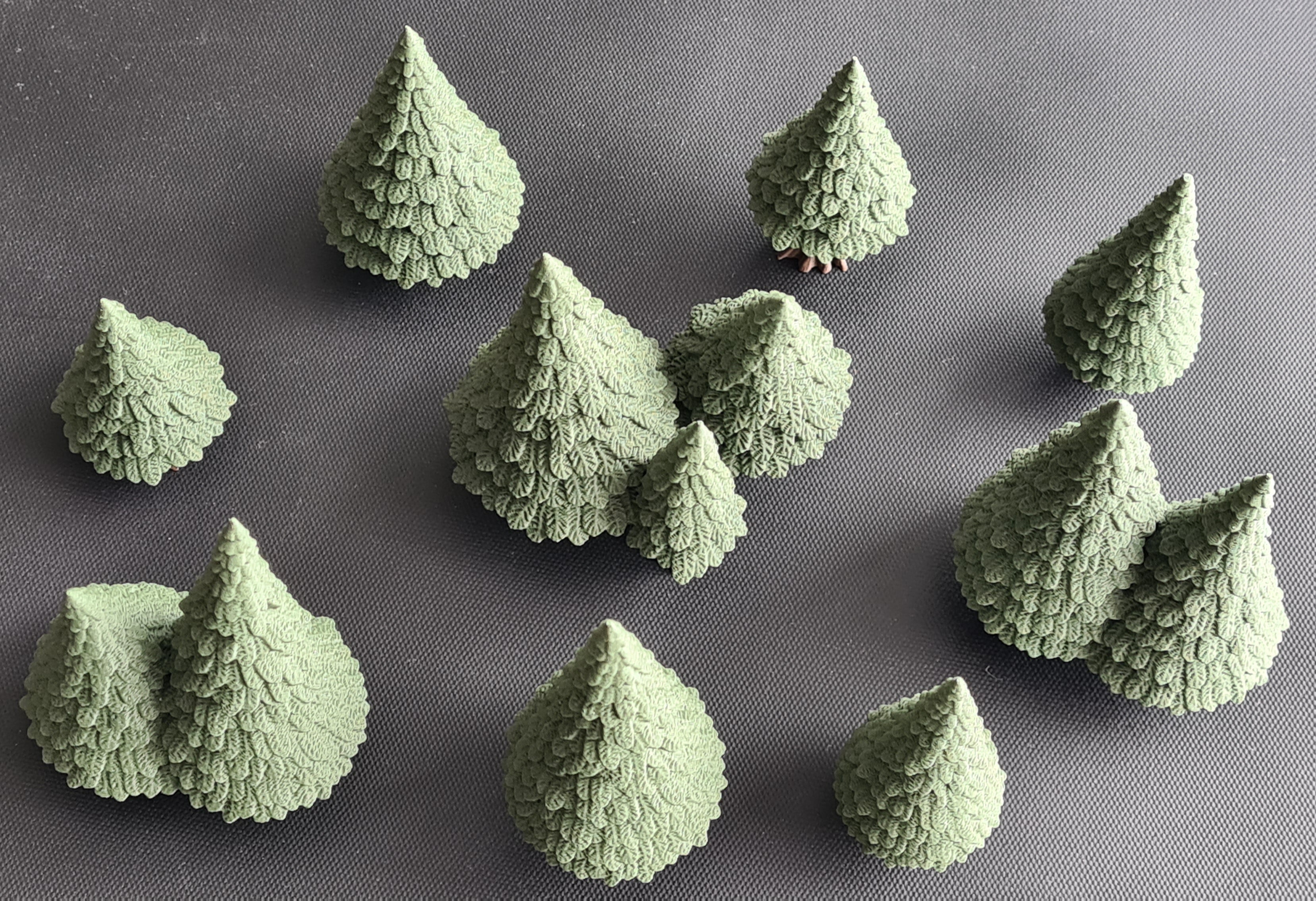 10mm Scale Plastic Pine Tree Set
