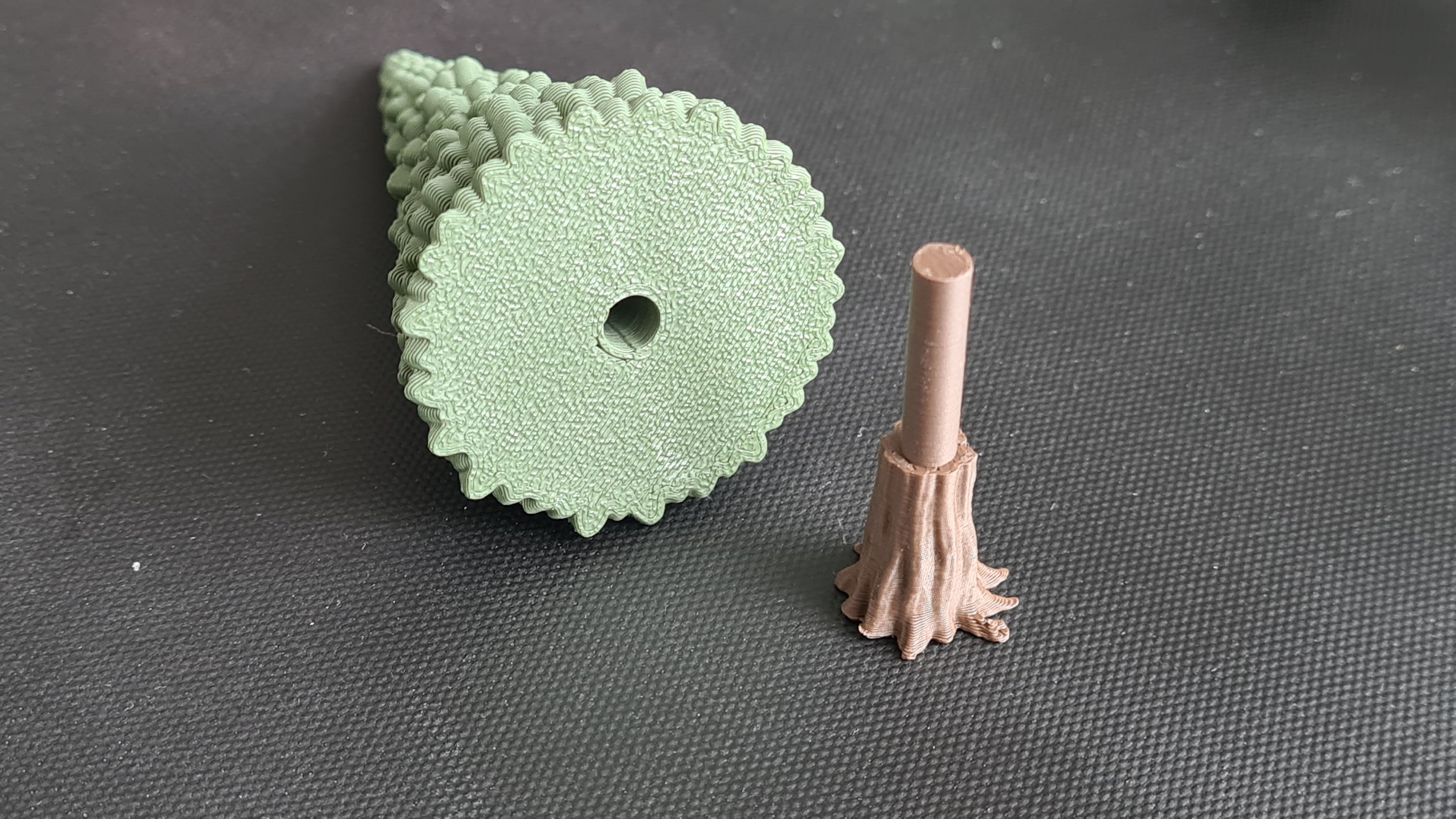 10mm Scale Plastic Pine Tree Set
