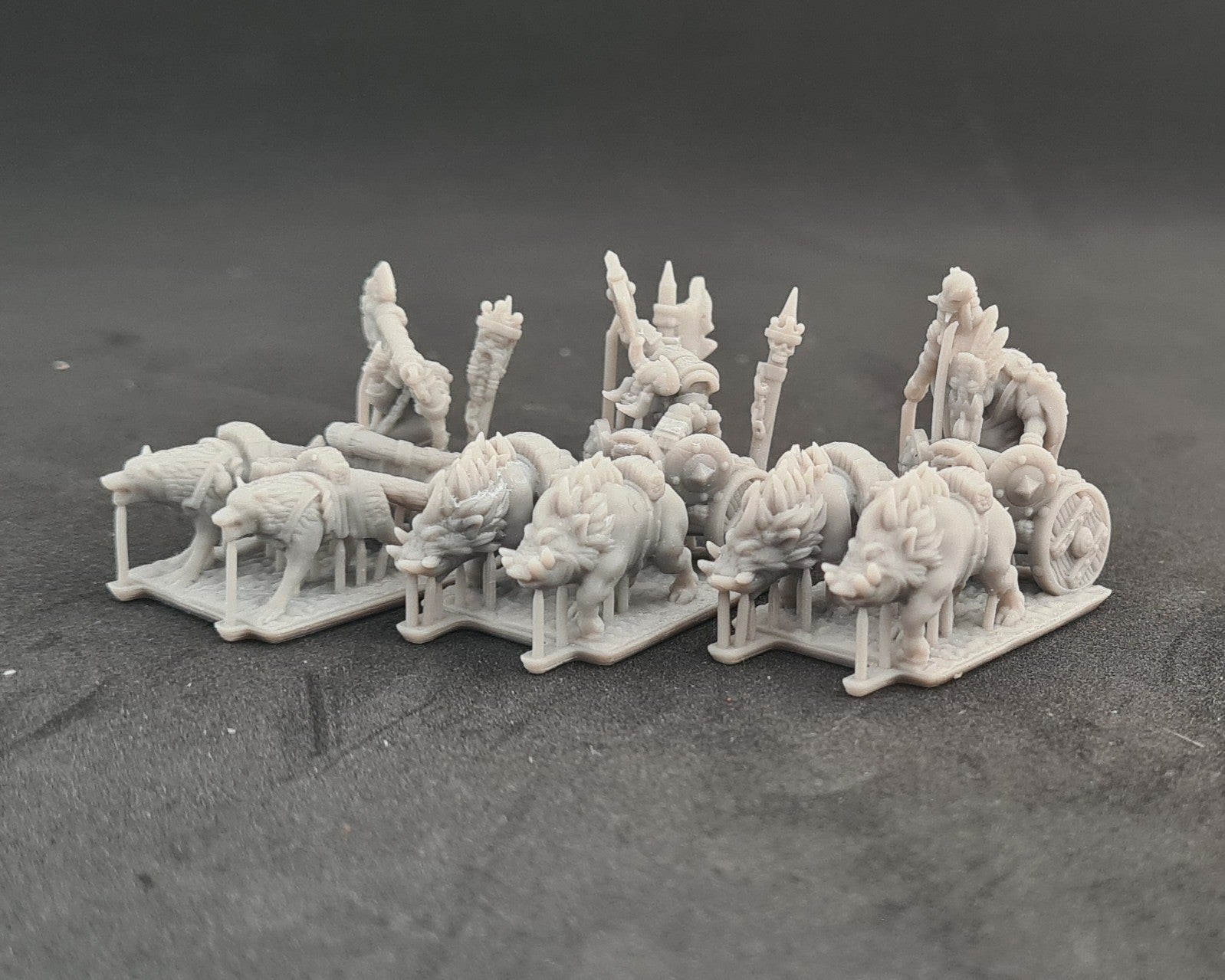 Orc Commanders and Wizards - Chariots